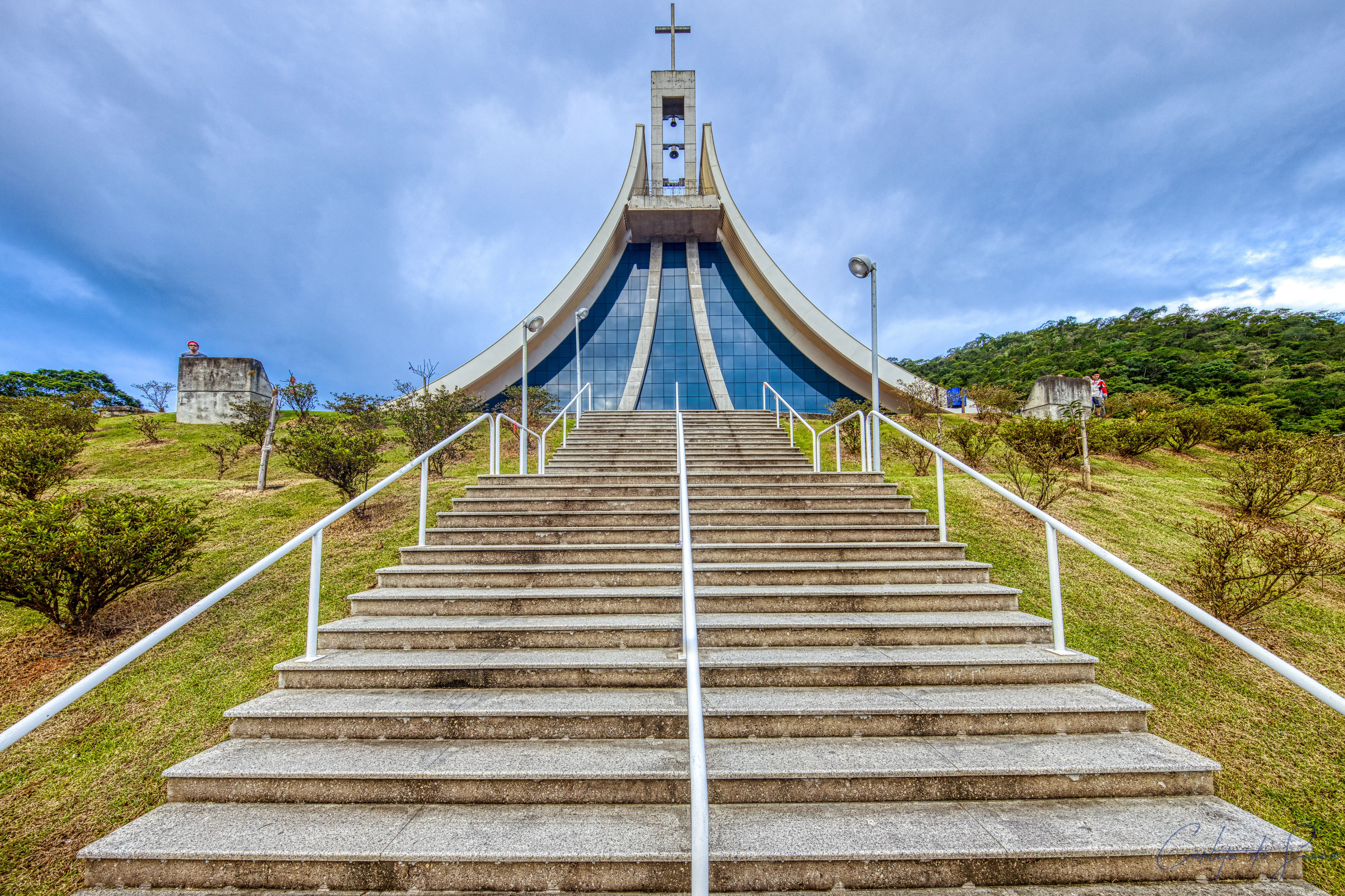 Escadaria até a igreja