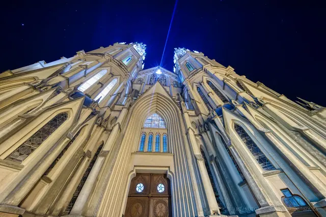 Catedral de baixo, à noite