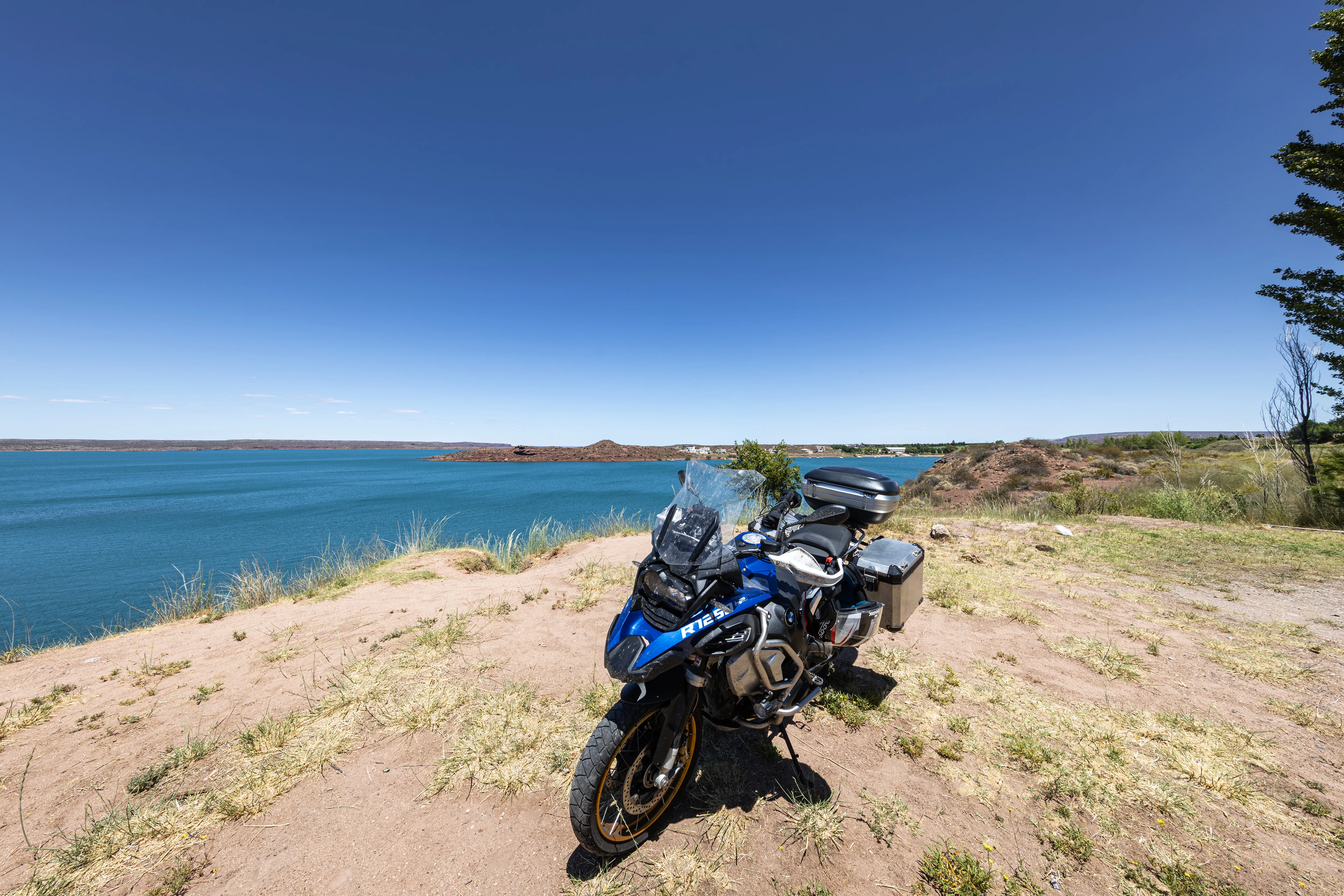 Moto no barranco