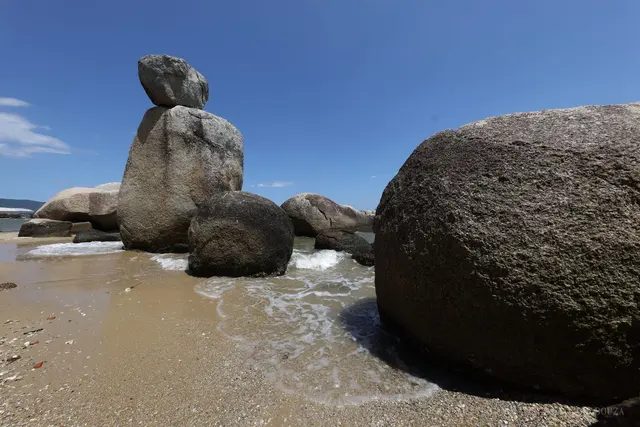 Pedras em equilíbrio