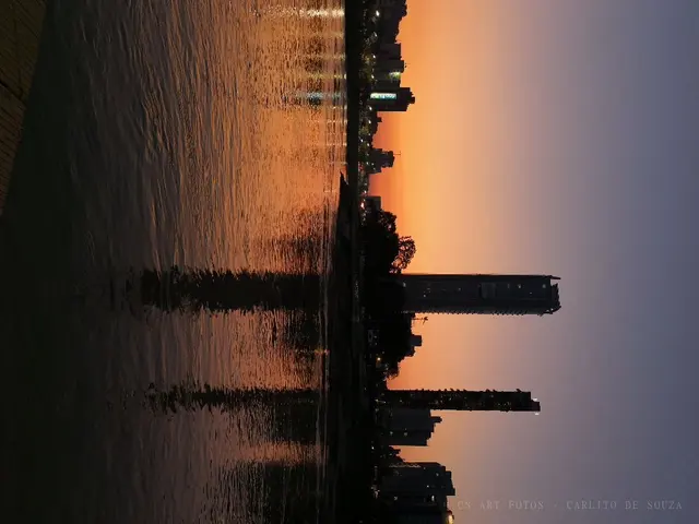 Torres no crepúsculo